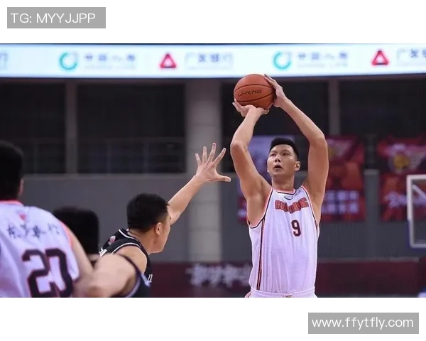 广州篮球队的比赛节奏解析:从战术到执行的深度剖析与探讨 广州篮球队的比赛节奏解析:从战术到执行的深度剖析与探讨