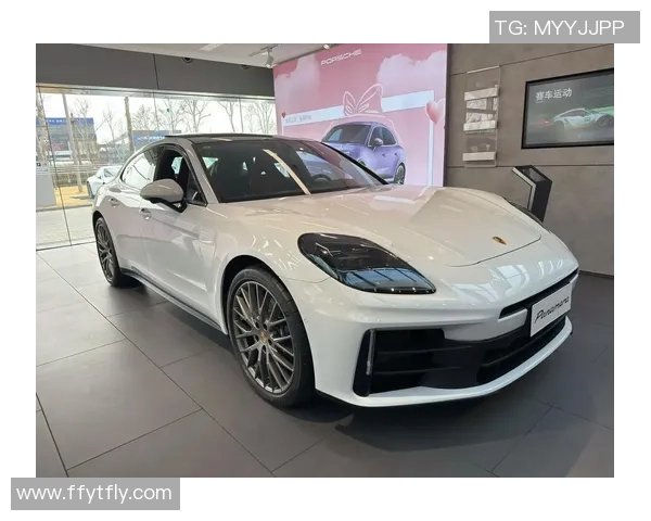 足球明星开帕美引领时尚潮流展现运动与魅力的完美结合